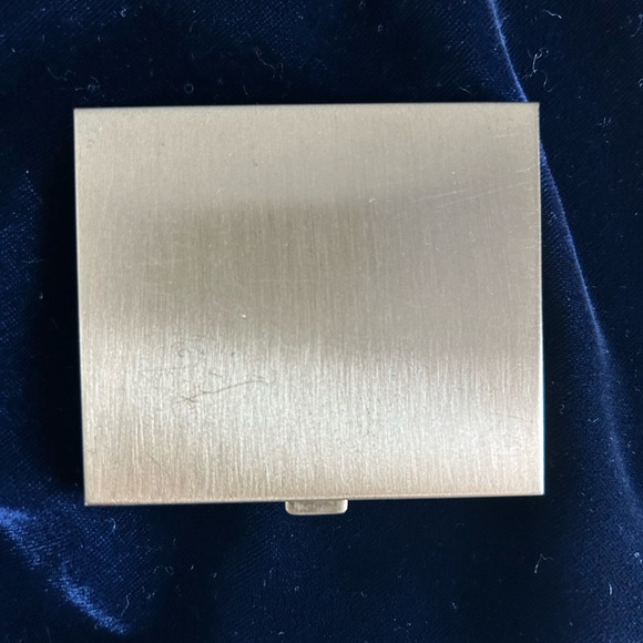 Vintage 50s Mother of Pearl Compact Mirror with Blue Rhinestone - Picture 3 of 7